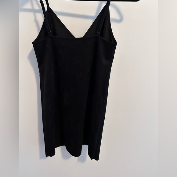 Aritzia wilfred free suede black dress - Picture 4 of 4